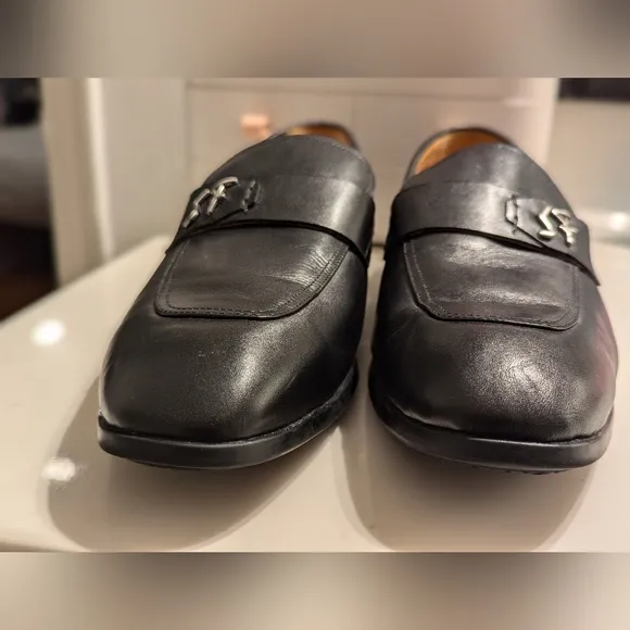 Like New Salvatore Ferragamo Riben Black Leather Slip-On Loafers - EU 43, US 10