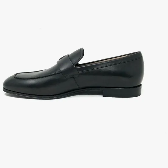 Like New Salvatore Ferragamo Riben Black Leather Slip-On Loafers - EU 43, US 10