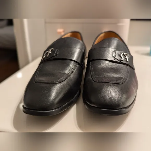 Like New Salvatore Ferragamo Riben Black Leather Slip-On Loafers - EU 43, US 10