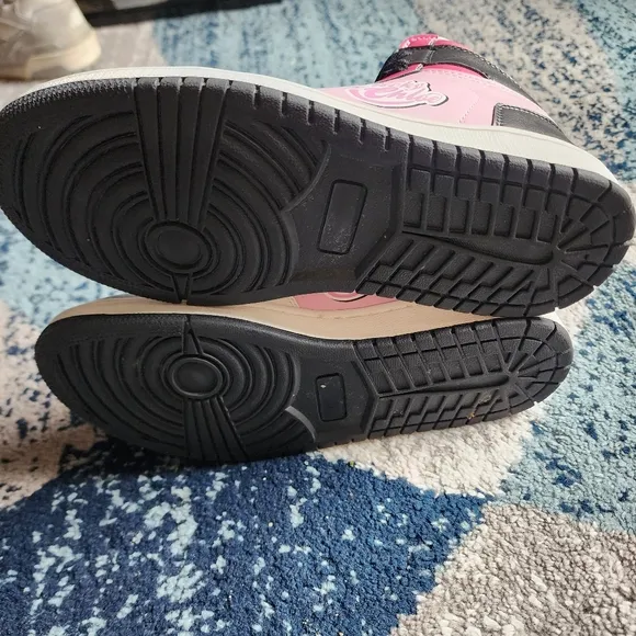 Lucky Chloe Equil Street Kicks Pink Black High Top Sneakers Size 7 Classic
