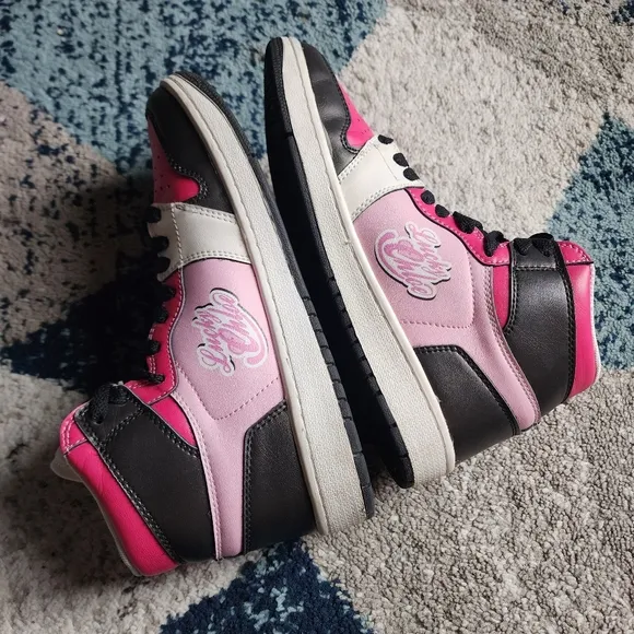 Lucky Chloe Equil Street Kicks Pink Black High Top Sneakers Size 7 Classic