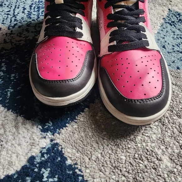 Lucky Chloe Equil Street Kicks Pink Black High Top Sneakers Size 7 Classic