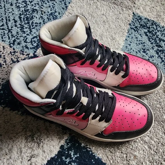 Lucky Chloe Equil Street Kicks Pink Black High Top Sneakers Size 7 Classic
