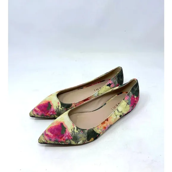 M. Gemi Abstract Watercolor Pointed Toe Flats Size 37 / US 7