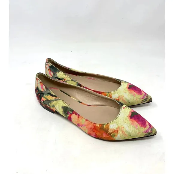 M. Gemi Abstract Watercolor Pointed Toe Flats Size 37 / US 7