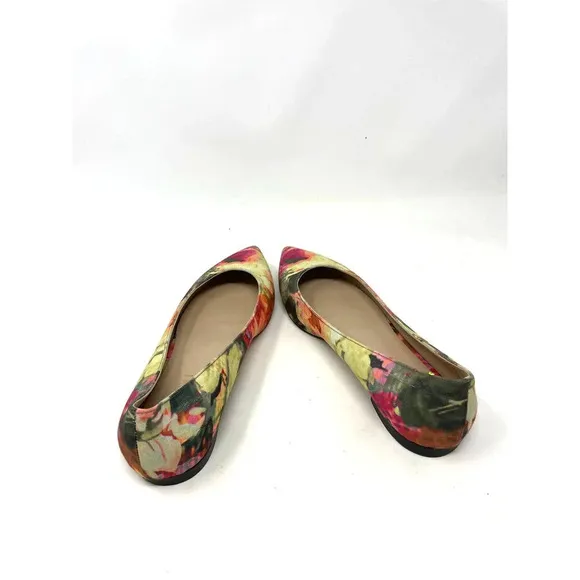 M. Gemi Abstract Watercolor Pointed Toe Flats Size 37 / US 7