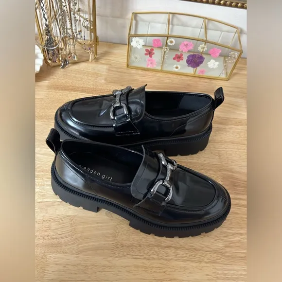 Madden Girl Ashlee Chunky Lug SolePlatform Loafers Size 10 New With Box Classic