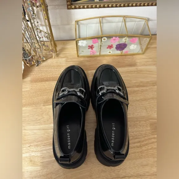 Madden Girl Ashlee Chunky Lug SolePlatform Loafers Size 10 New With Box Classic