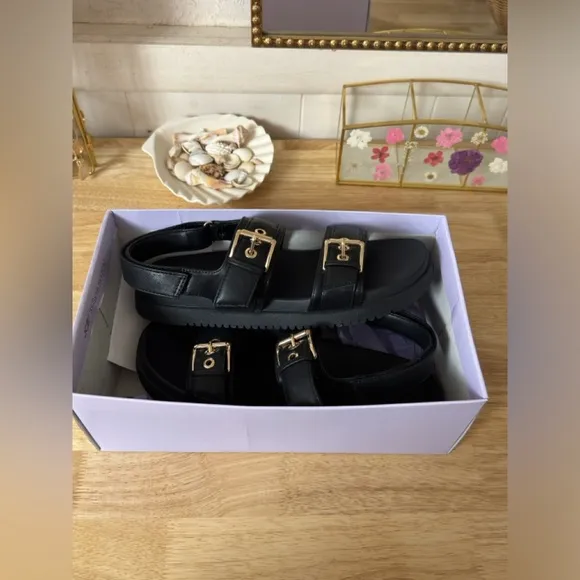 Madden Girl Sprintt Chunky Flat Sandals In Black Size 10 Classic New With Box