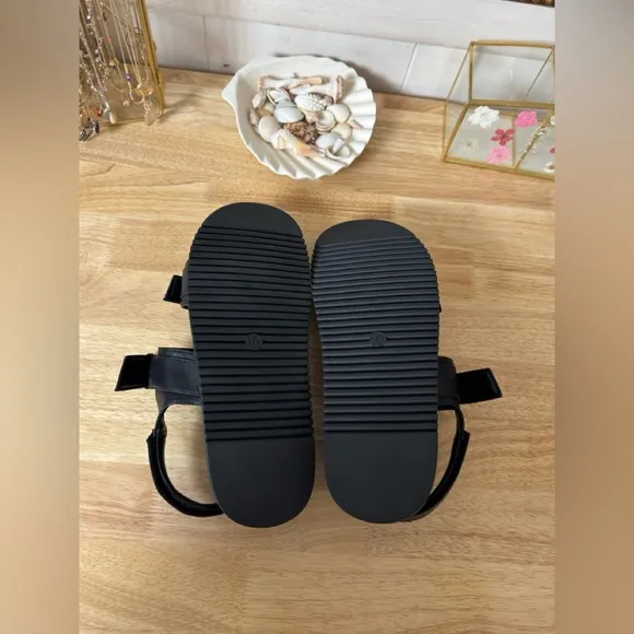 Madden Girl Sprintt Chunky Flat Sandals In Black Size 10 Classic New With Box