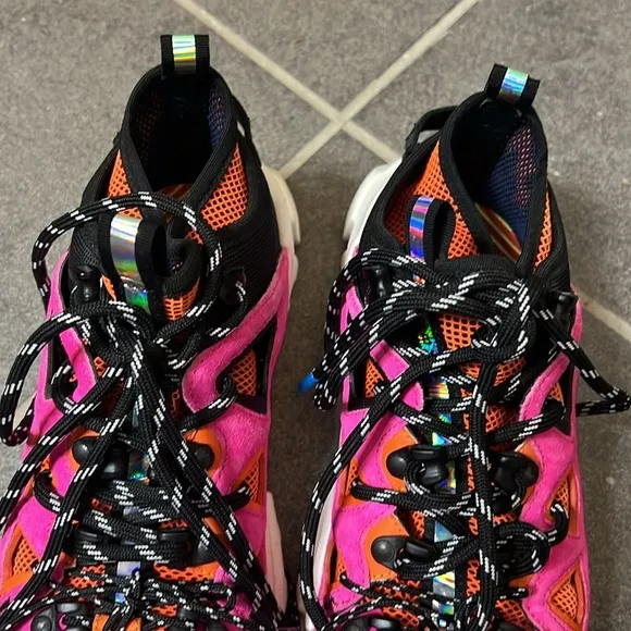 MCQ by Alexander McQueen Orbyt Mid  Sneakers Fuchsia And Orange suede size 6.5
