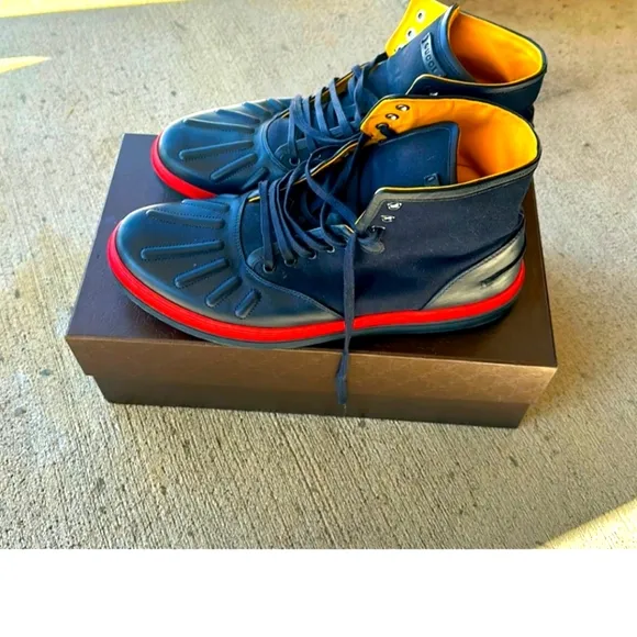 Mens Gucci High Top Sneakers Size 9