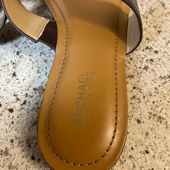MICHAEL Michael Kors Women's Hamilton Flat Sandals Brown Gold Size 6 M NEW