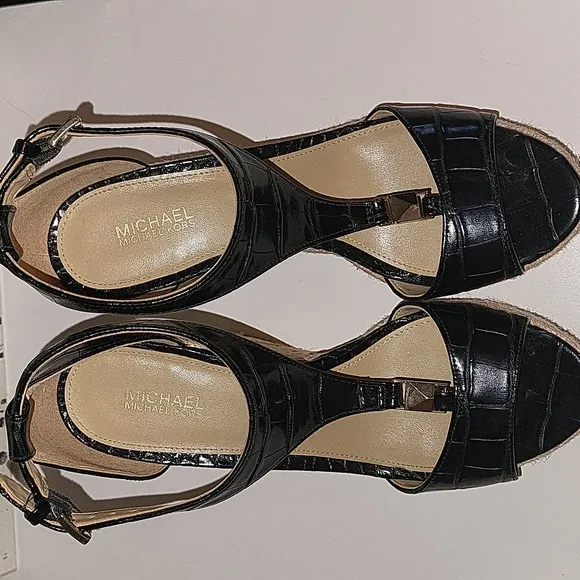 Micheal Kors Fanning T-strap espadrilles wedge, sz 7.5M, black