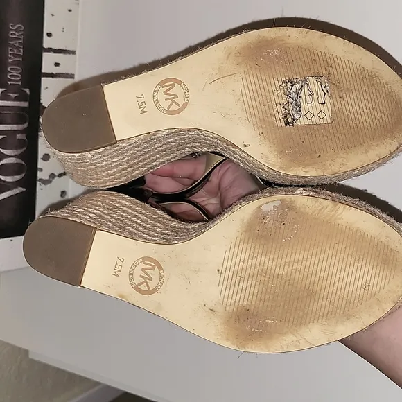 Micheal Kors Fanning T-strap espadrilles wedge, sz 7.5M, black