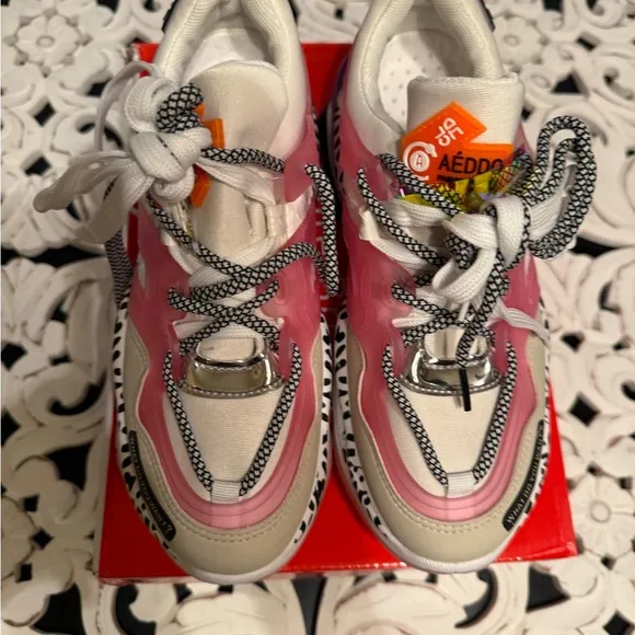 Nature Breeze Women's Chunky Dad Sneakers - Pink, White, Black Size 9 NIB
