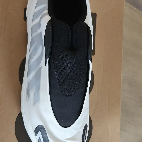 New Adidas Black and White Sneakers with Laceless Design (Yezzys)