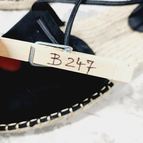 NEW Eileen Fisher Black Leather Lace Up Espadrilles B247