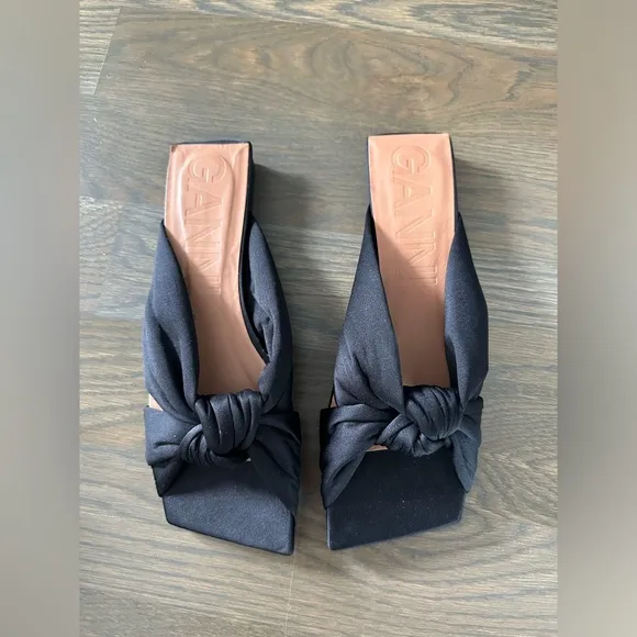 NEW GANNI Soft Knot Flat Mule Black 38 Women's Sandals Satin Slip On Square Toe