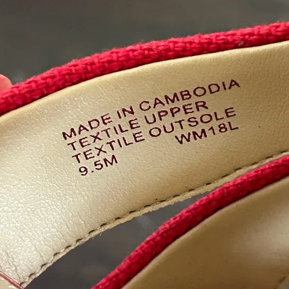 NEW Michael Kors Womens Berkley Sandal Size 9.5 Red Wedge Platform Espadrilles