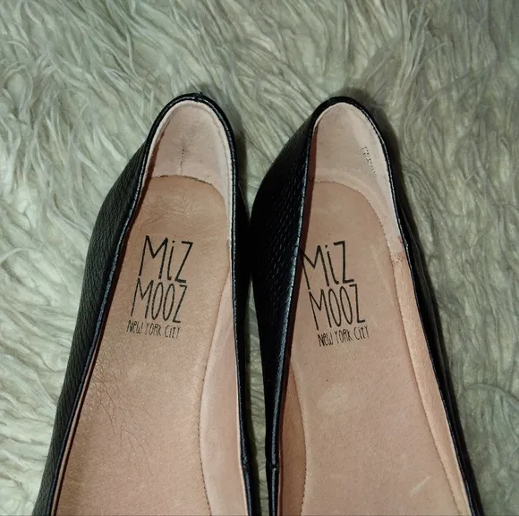 New Miz Mooz Persia Black Leather Ballet Flats Size 7