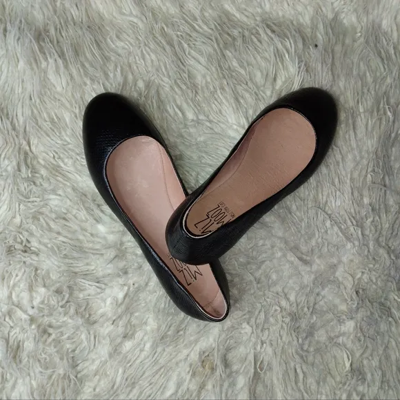 New Miz Mooz Persia Black Leather Ballet Flats Size 7