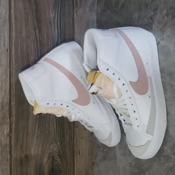 New Nike Blazer Mid 77 White High Top Sneakers