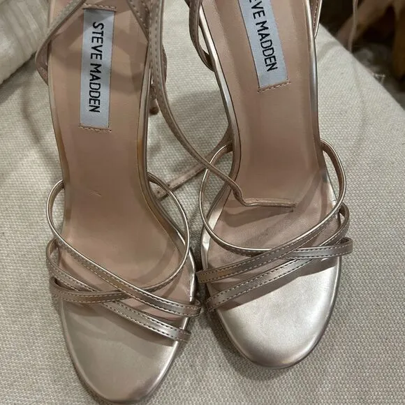 New Steve Madden Jayla Metallic heel