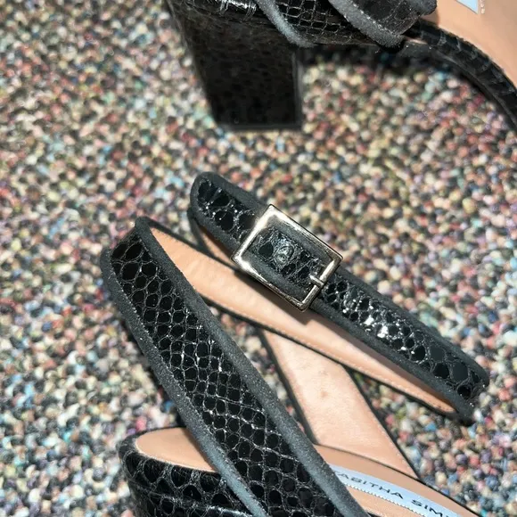 NEW Tabitha Simmons Leticia Black Snakeskin Sandals shoe strappy size 37…