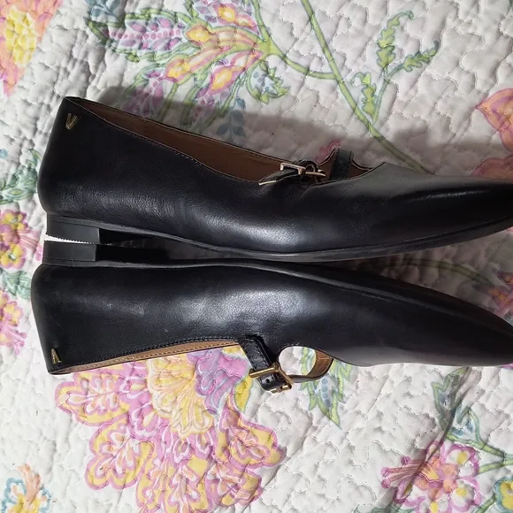 New without tags - Vionic pointed toe leather Mary Jane flats - Gem Delilah