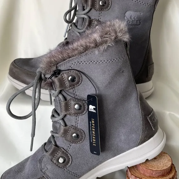 NIB Sorel Women’s Explorer Gray Joan Boots 8.5