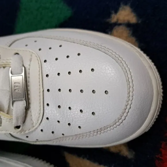 Nike Air Force 1 Size 9.5 Men’s High Top White 315121-115 Sneakers