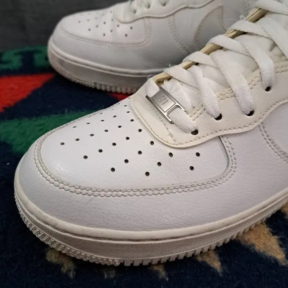 Nike Air Force 1 Size 9.5 Men’s High Top White 315121-115 Sneakers