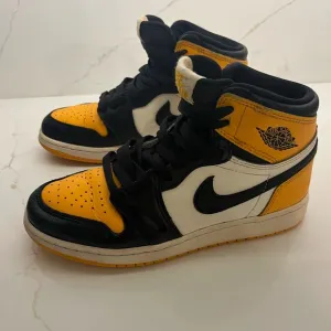 Nike Air Jordan Retro OG High-Top Sneakers
