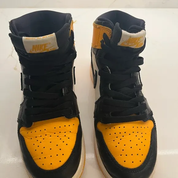 Nike Air Jordan Retro OG High-Top Sneakers