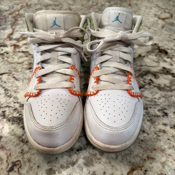 Nike Air Jordan White Blue High-Top Sneakers Ankle Strap basketball size 2.5
