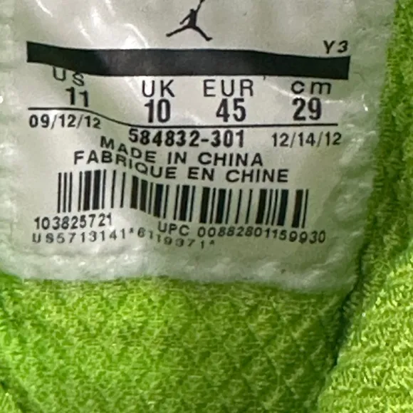 Nike Air Jordan XX8 28 Green Camo Sneakers