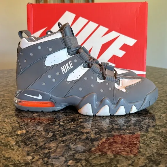 Nike air max max2 cb 94’ EUC 10.5 Gray and White High-Top Sneakers