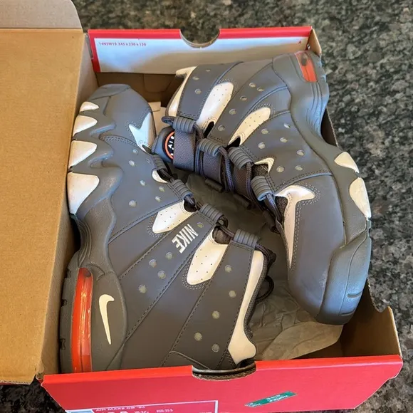 Nike air max max2 cb 94’ EUC 10.5 Gray and White High-Top Sneakers