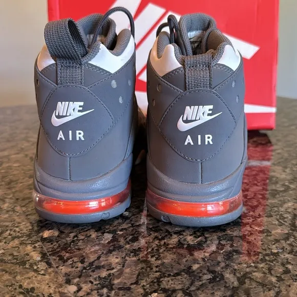 Nike air max max2 cb 94’ EUC 10.5 Gray and White High-Top Sneakers