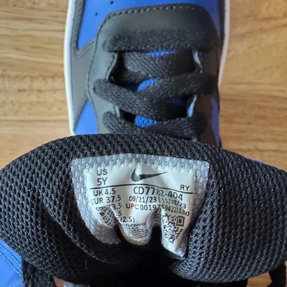 Nike Court Borough Mid 2 High Top Big Kid Sneakers