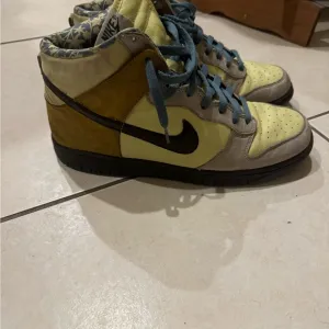 Nike Dunk High Premium Lemonade/ Midnight fog mens sneakers