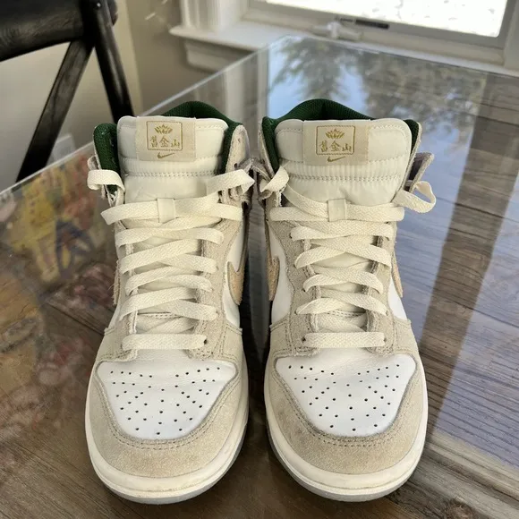 Nike Dunk High San Francisco Pack - Gold Mountain. Size 4Y