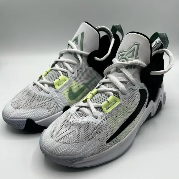 Nike Giannis Immortality 2 White Black