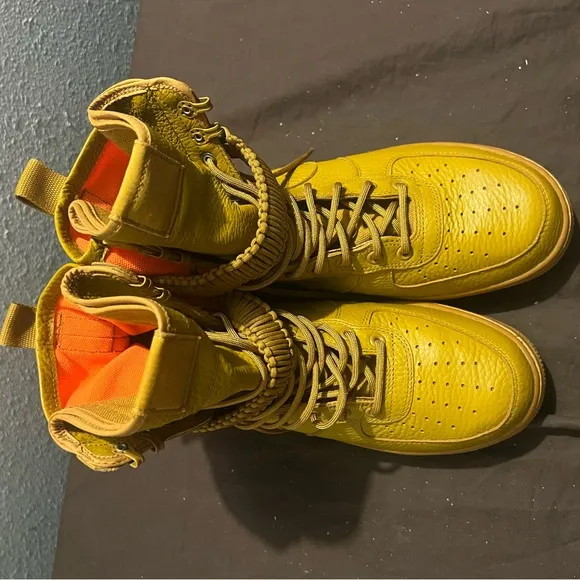 Nike SF AF1 Desert Ochre Authentic Sneakers men size 11.5 fits ladies 13 new
