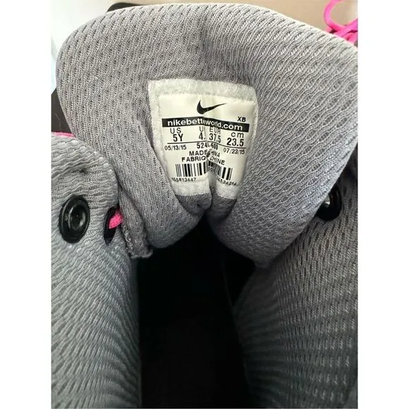 Nike Youth Pink Black Gray Woodside 2 High ACG Leather Snow Boots Size 5Y