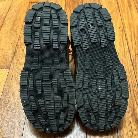 Nordstrom snow boots size 4