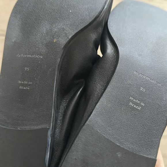 NWOT Reformation Buffy Ruched Leather Ballet Flats Black Minimalist Soft 9.5