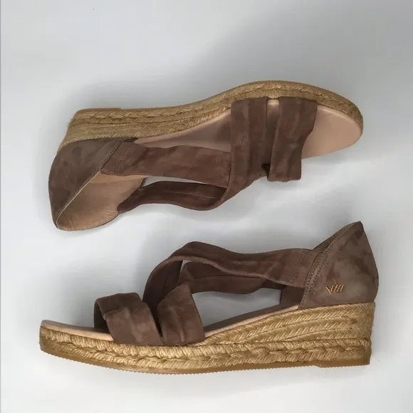NWOT Viscata Capellans Criss Cross Suede Espadrille Wedge Sandal in Mocha.