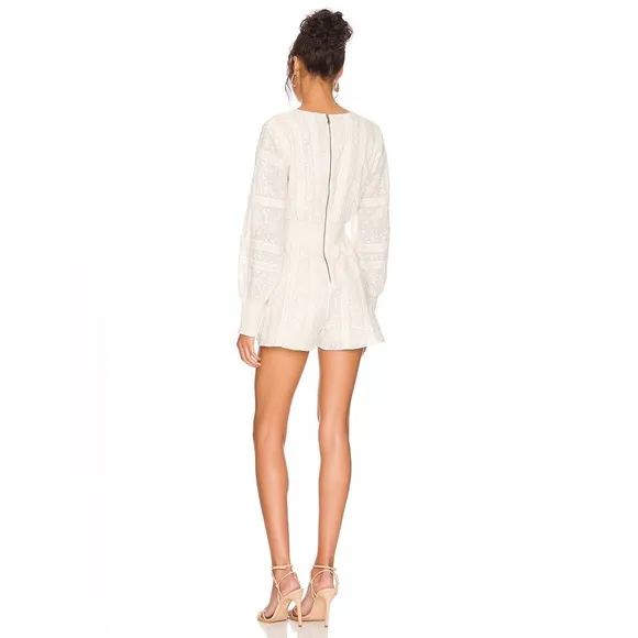 NWT $550 Alice   Olivia Darla Embroidered Long-Sleeve Romper